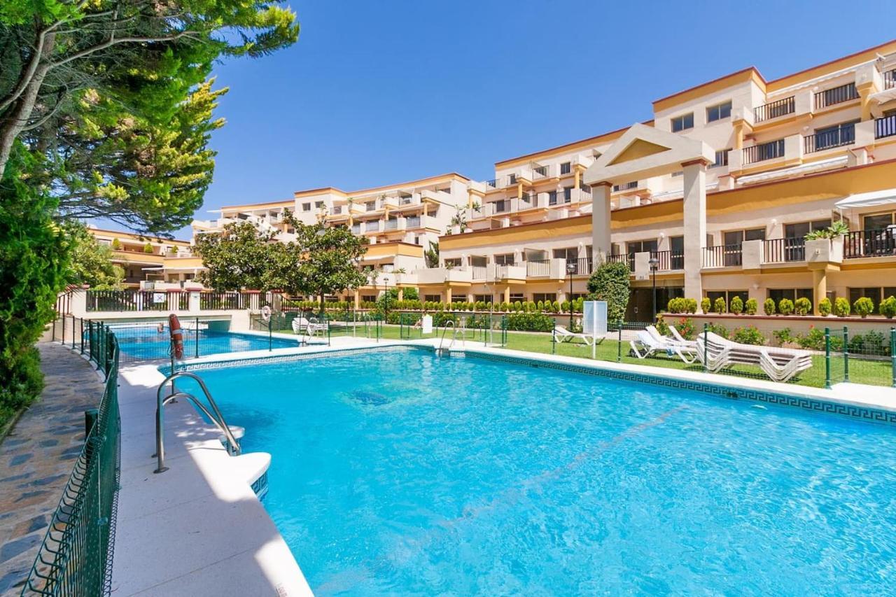 Oleholidays 325 Romana Playa Vistas Al Mar Apartemen Marbella